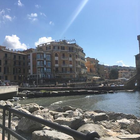 Near The Beach Рапалло Екстер'єр фото