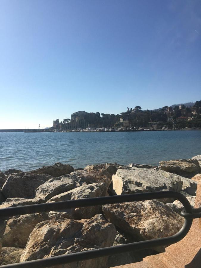 Near The Beach Рапалло Екстер'єр фото